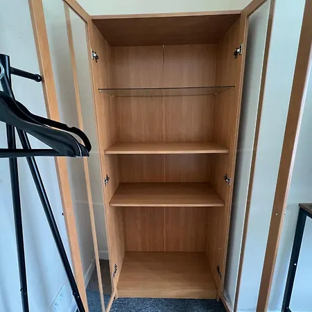 Spacious House Close To Central Manchester With Free Parking Exterior photo