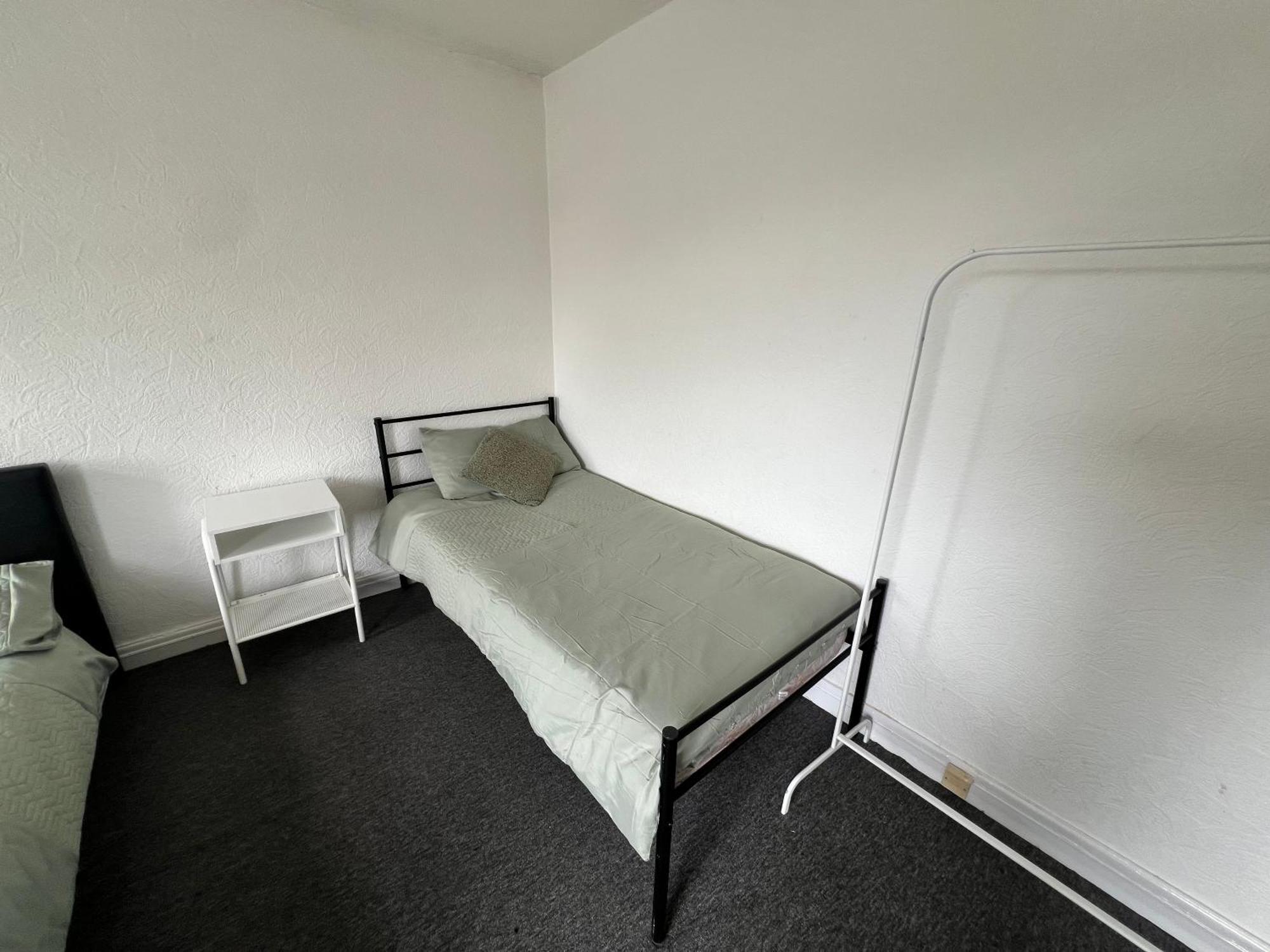 Holiday home Spacious 3 Bed House Close To With Free Parking Manchester